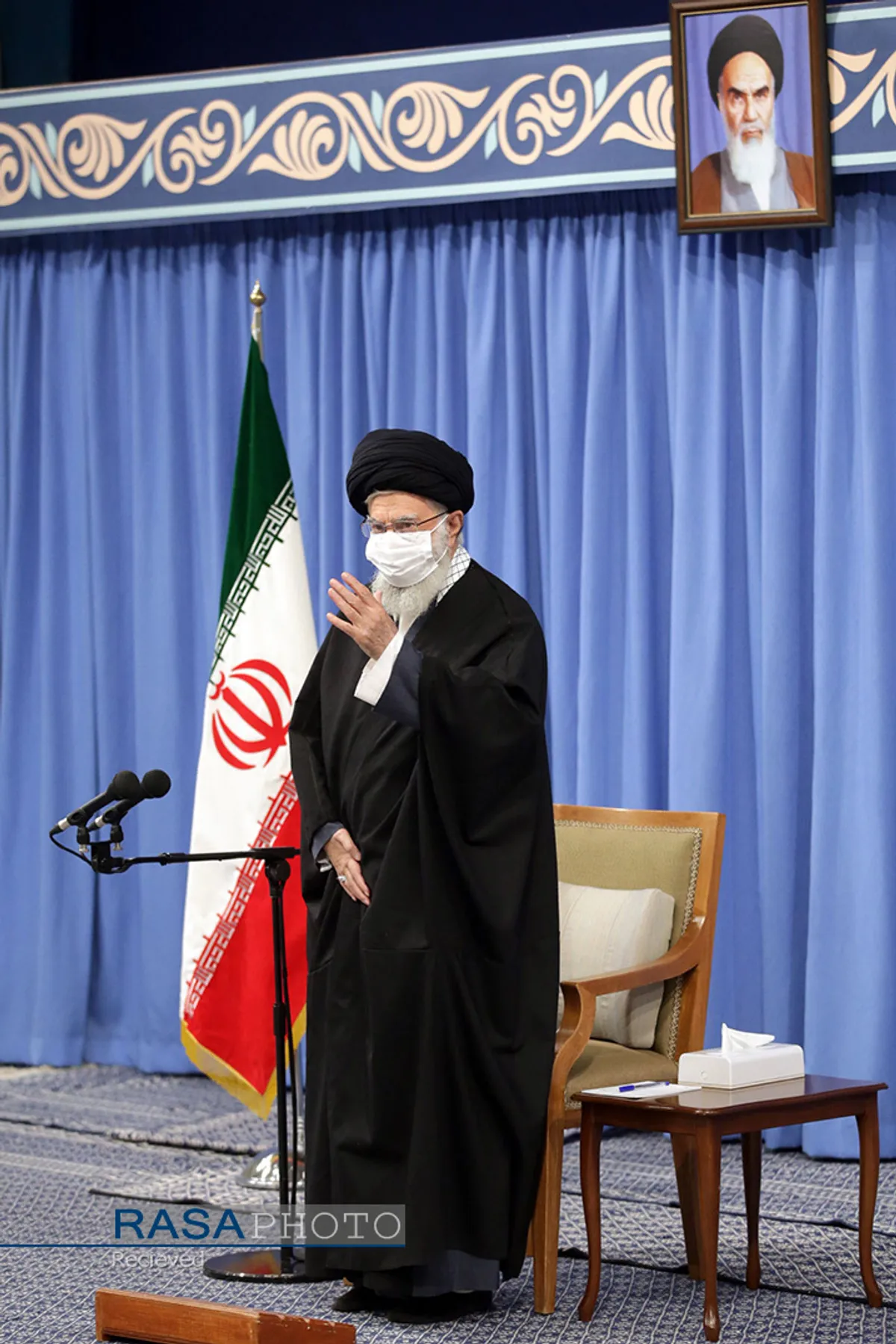 دیدار دست&zwnj;اندرکاران مراسم سالگرد شهادت حاج قاسم سلیمانی با رهبر انقلاب