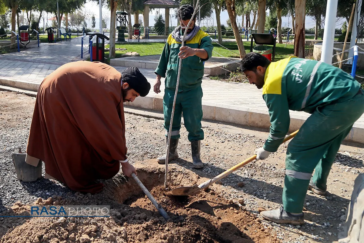 آئین درختکاری خانوادگی طلاب