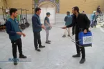 توزیع اقلام حمایتی به خانواده&zwnj;های نیازمند توسط گروه جهادی امام رضایی&zwnj;ها