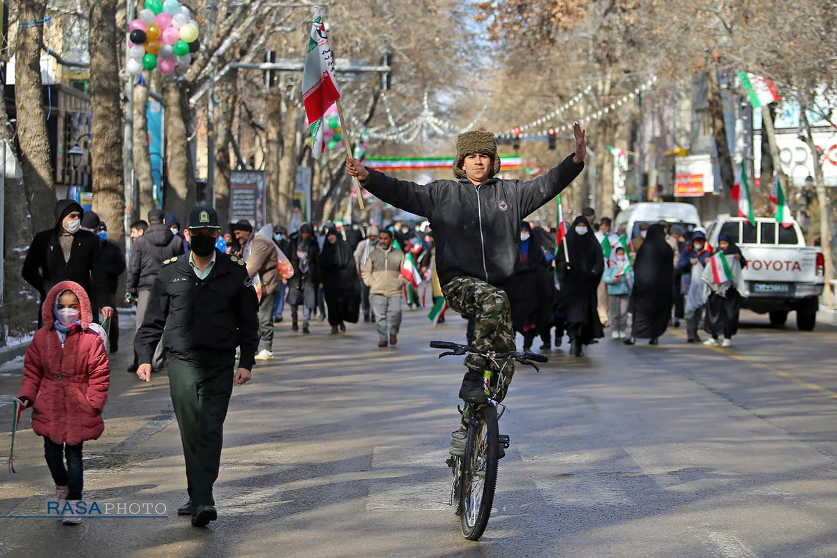 منتخب عکس&zwnj;های رسا از راهپیمایی به یادماندنی ۲۲ بهمن ۱۴۰۱