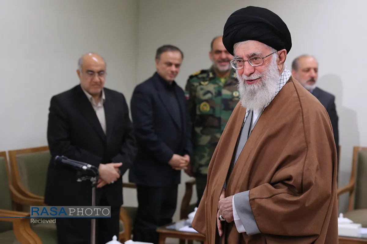 دیدار دست&zwnj;اندرکاران کنگره بزرگداشت شهدای استان کرمان با رهبر انقلاب