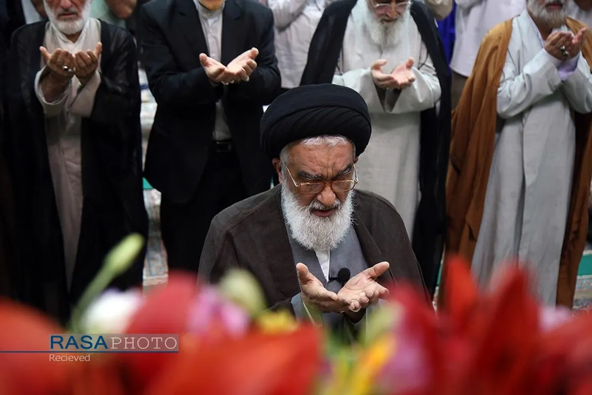 اقامه نماز عید سعید قربان در حرم کریمه اهلبیت (ع)