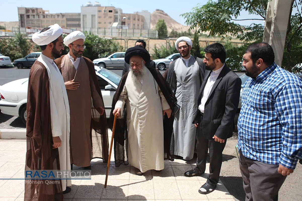 بازدید آیت الله موسوی جزایری از خبرگزاری رسا