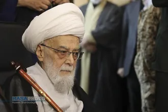 بزرگداشت امام شهید از سوی رهبر معظم انقلاب در حرم کریمه اهل&zwnj;بیت (س)