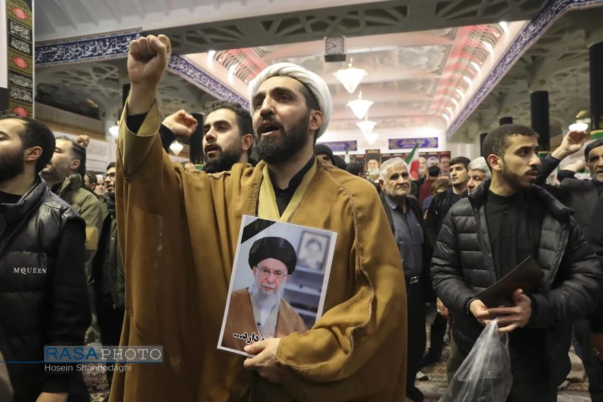 وداع با با پیکر شهید مجید دلیریان در حرم کریمه اهلبیت (س)