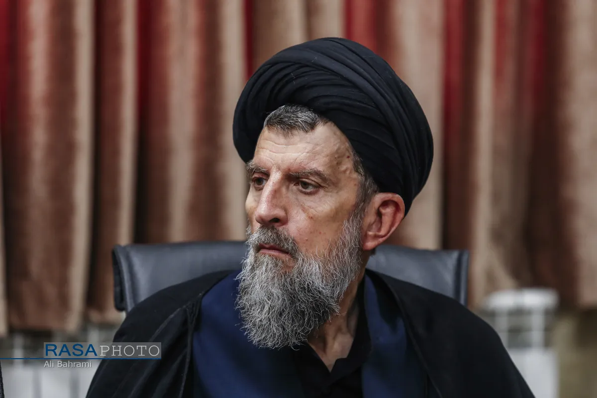 نشست بازخوانی خونخواهی رهبر شهید انقلاب از منظر مطالعات قرآنی و روایی
