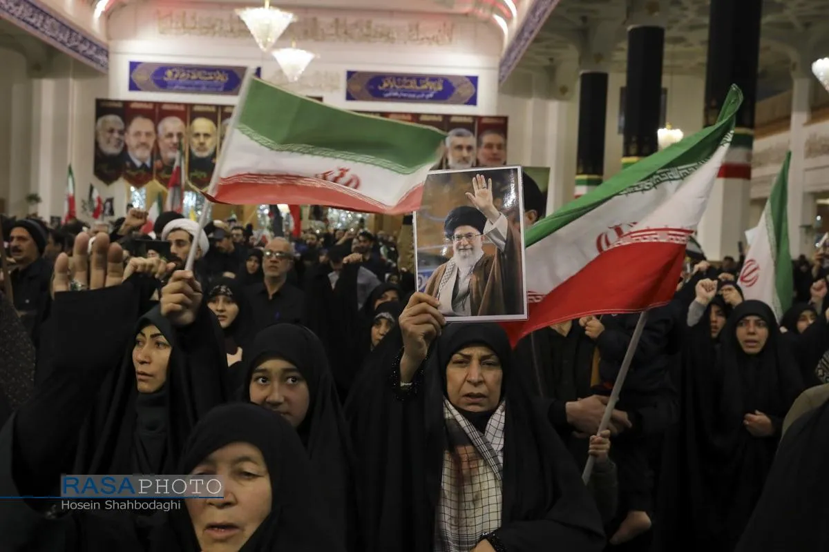 وداع با با پیکر شهید مجید دلیریان در حرم کریمه اهلبیت (س)