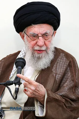 دیدار دست&zwnj;اندرکاران کنگره ملی شهدای استان کهگیلویه و بویر احمد با رهبر انقلاب