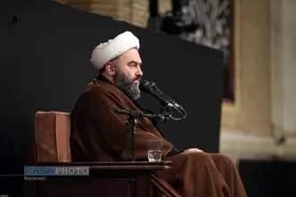 عزاداری هیئت&zwnj;های دانشجویی در روز اربعین حسینی (ع) با حضور رهبر انقلاب