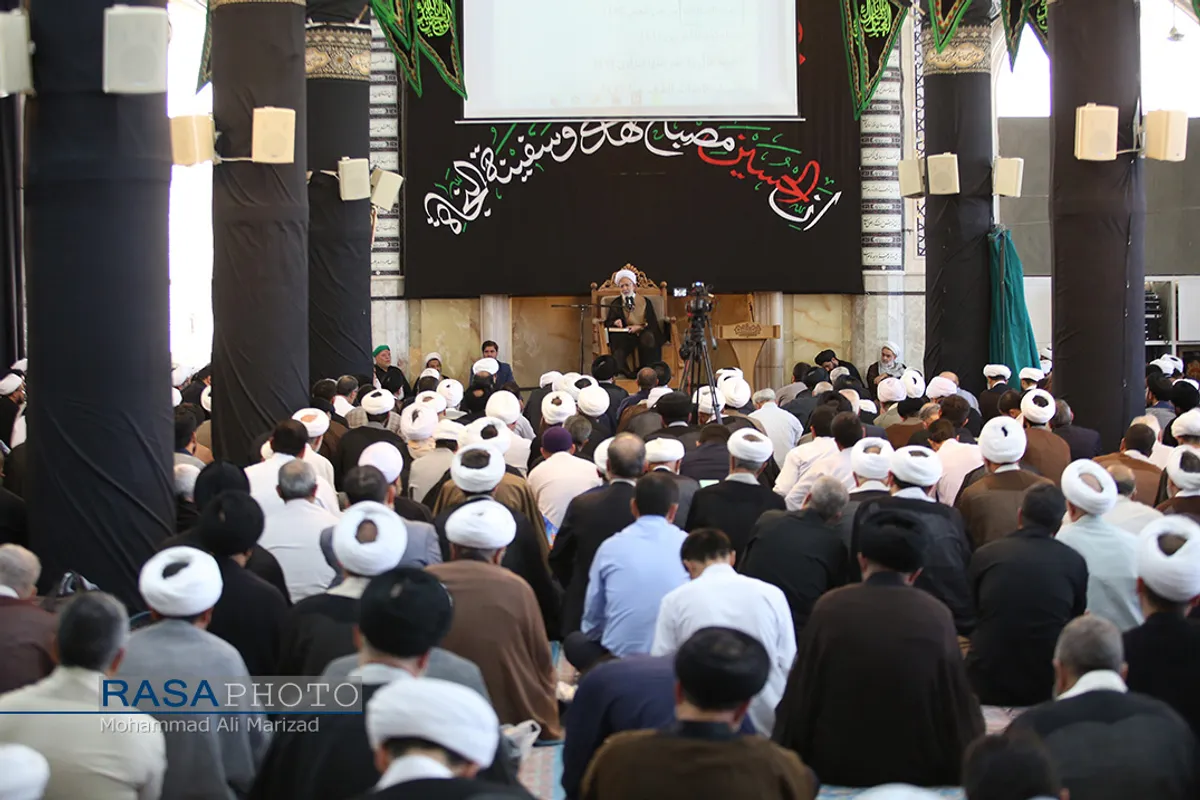 جلسه درس تفسیر حضرت آیت الله جوادی آملی