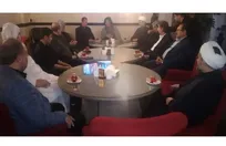 حضور بزرگان و عشایر خوزستان در تشییع رهبر شهید