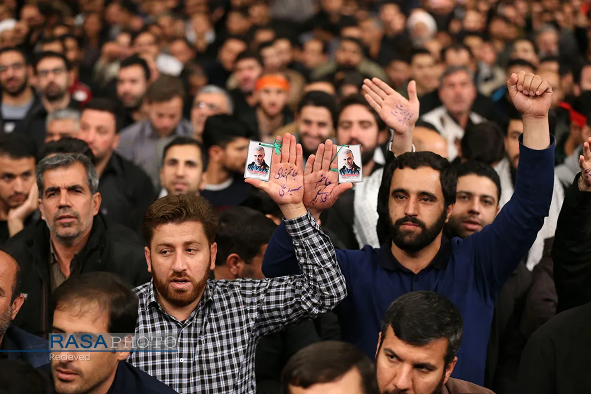 بزرگداشت شهید سپهبد قاسم سلیمانی و یاران مجاهدش در حسینیه امام خمینی (ره)