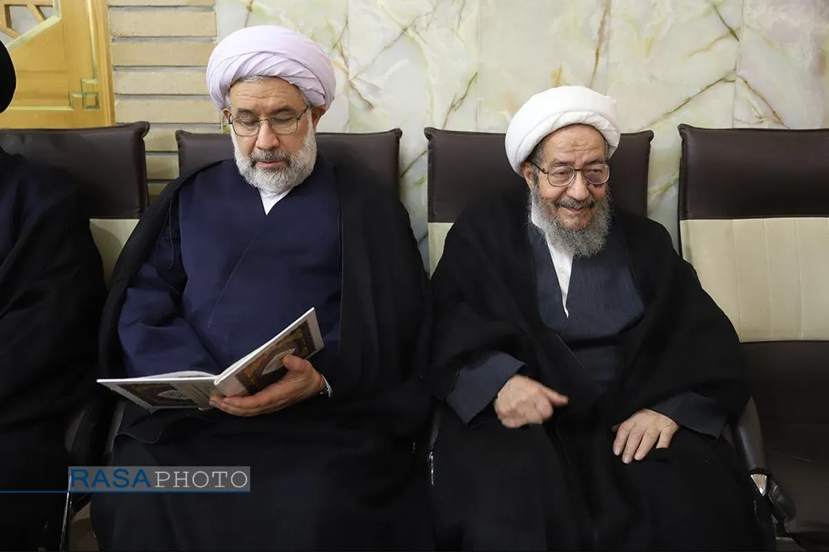 مراسم بزرگداشت شهدای خدمت در حرم حضرت معصومه (سلام&zwnj;الله&zwnj;علیها)