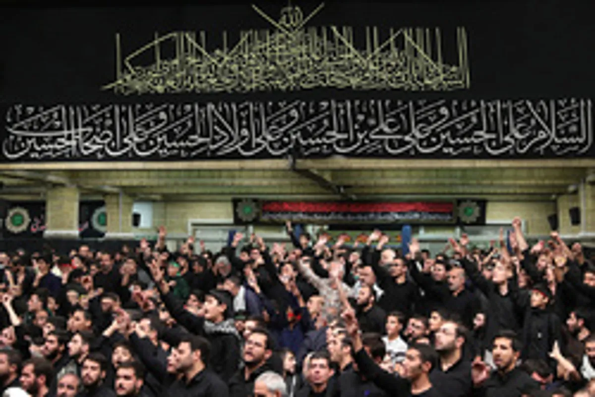 آخرین شب مراسم عزاداری حضرت اباعبدالله الحسین (علیه&zwnj;السلام) با حضور مقام معظم رهبری