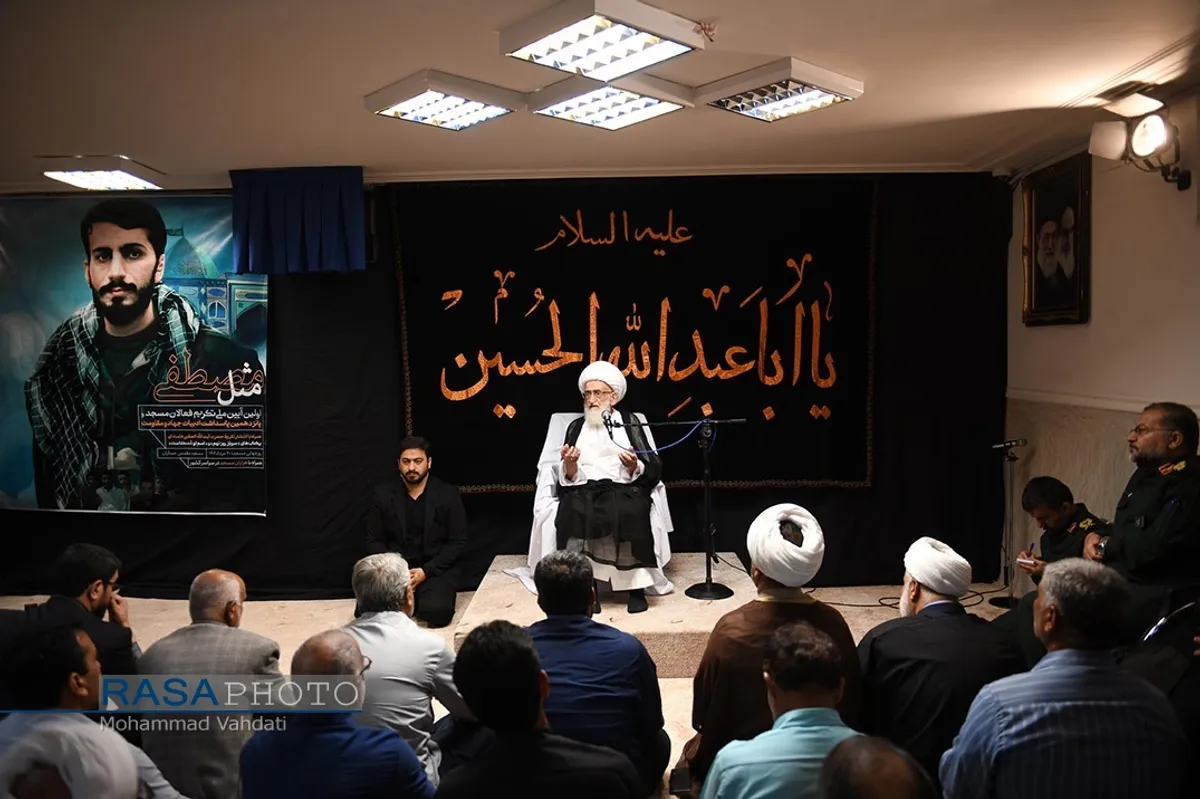 دیدار شرکت کنندگان آیین ملی تکریم فعالان مسجد با حضرت آیت الله نوری همدانی