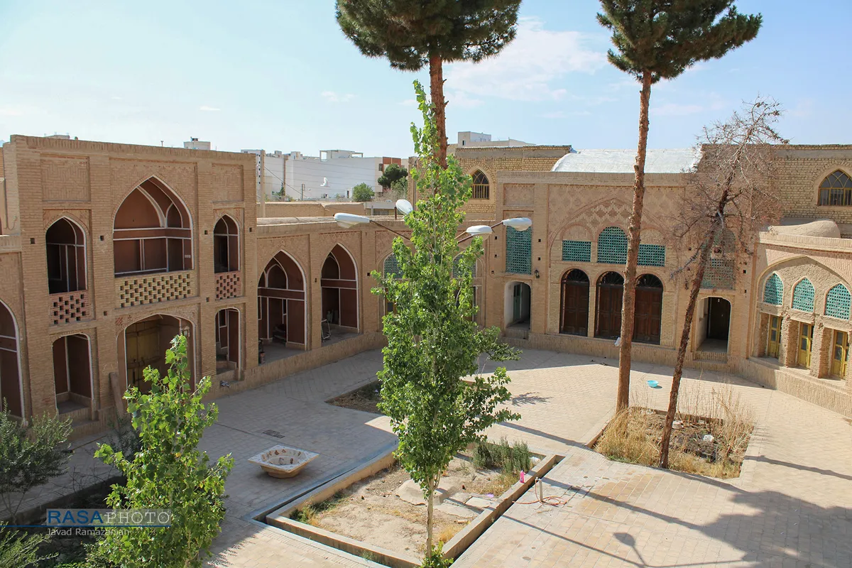 حوزه علمیه موسویه دامغان "مدرسه آقا"