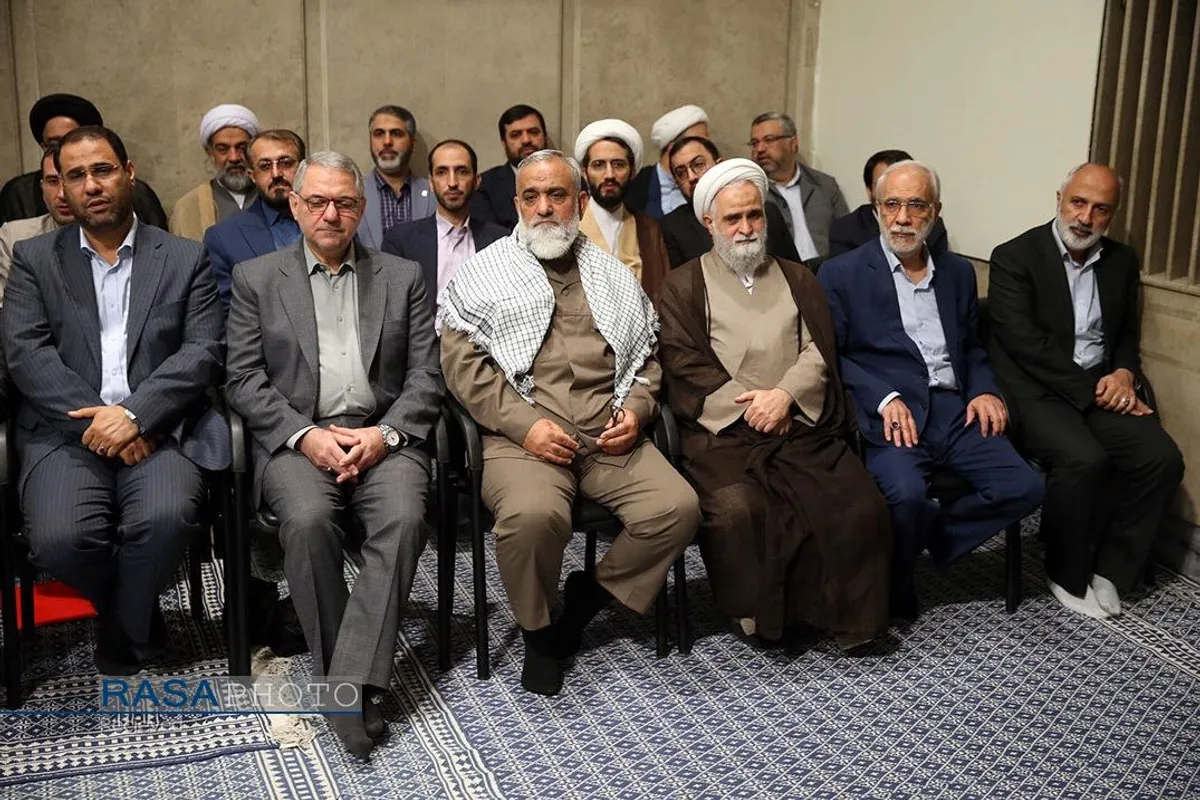دیدار دانش&zwnj;آموزان و دانشجویان با مقام معظم رهبری