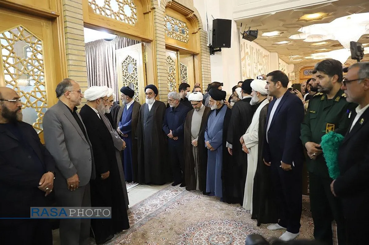 مراسم ترحیم مادر مکرمه سیدحسن نصرالله در حرم حضرت معصومه (سلام&zwnj;الله&zwnj;علیها)