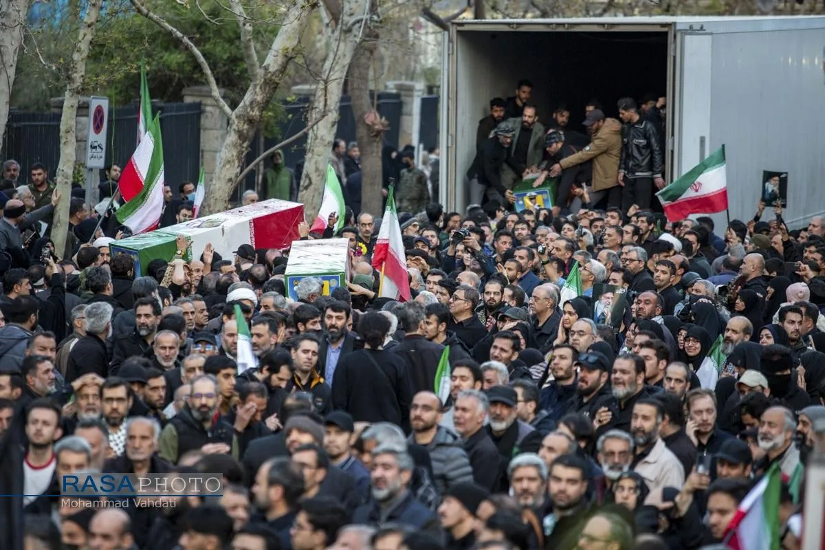 تشییع شهید دکتر علی لاریجانی، سردار سلیمانی و شهدای ناو دنا در تهران