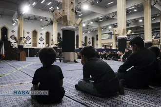 مراسم عزاداری شام غریبان حسینی (علیه&zwnj;السلام) در حسینیه امام خمینی (ره)