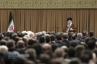 دیدار تولیدکنندگان و فعالان اقتصادی بخش خصوصی با رهبر انقلاب