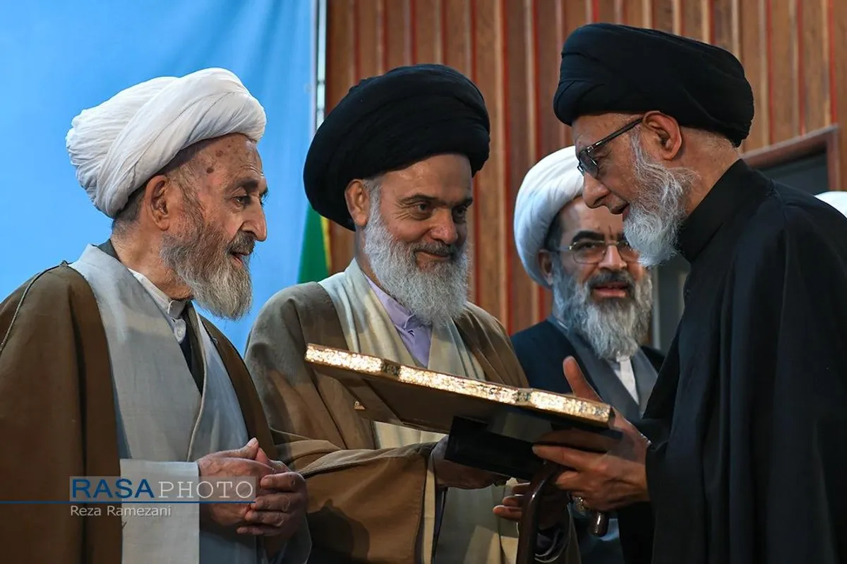 بیست و پنجمین همایش کتاب سال و هفتمین جشنواره مقالات علمی حوزه