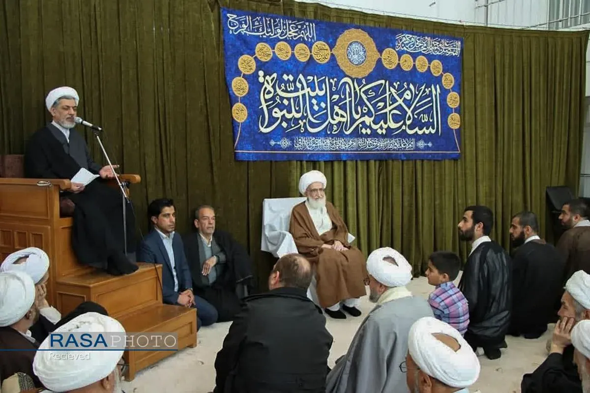 جشن عمامه گذاری طلاب در روز مبعث