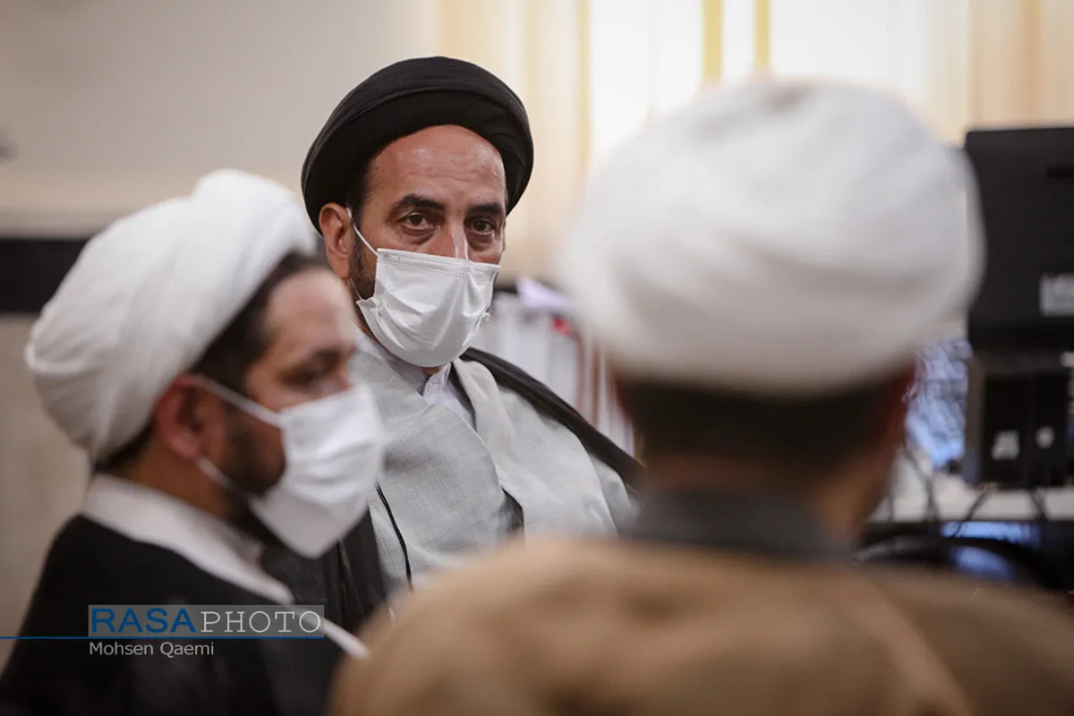 بازدید رئیس مرکز خدمات حوزه علمیه از خبرگزاری رسا در روز خبرنگار