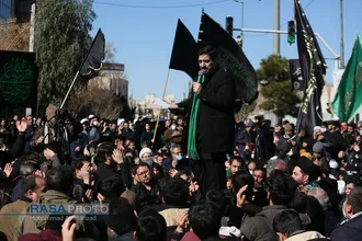 دسته عزادری روز شهادت حضرت زهرا (سلام&zwnj;الله&zwnj;علیها) با حضور حضرت آیت الله وحید خراسانی