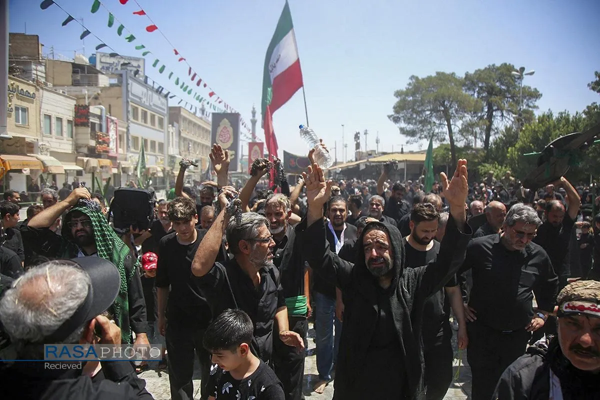 نماز جماعت و عزاداری ظهر عاشورای حسینی در قم