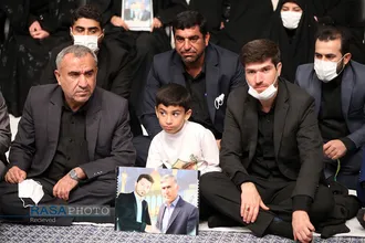 دیدار خانواده شهدای حادثه&zwnj; تروریستی شاهچراغ شیراز با رهبر معظم انقلاب