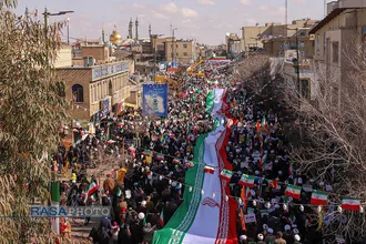 منتخب عکس&zwnj;های رسا از راهپیمایی به یادماندنی ۲۲ بهمن ۱۴۰۱