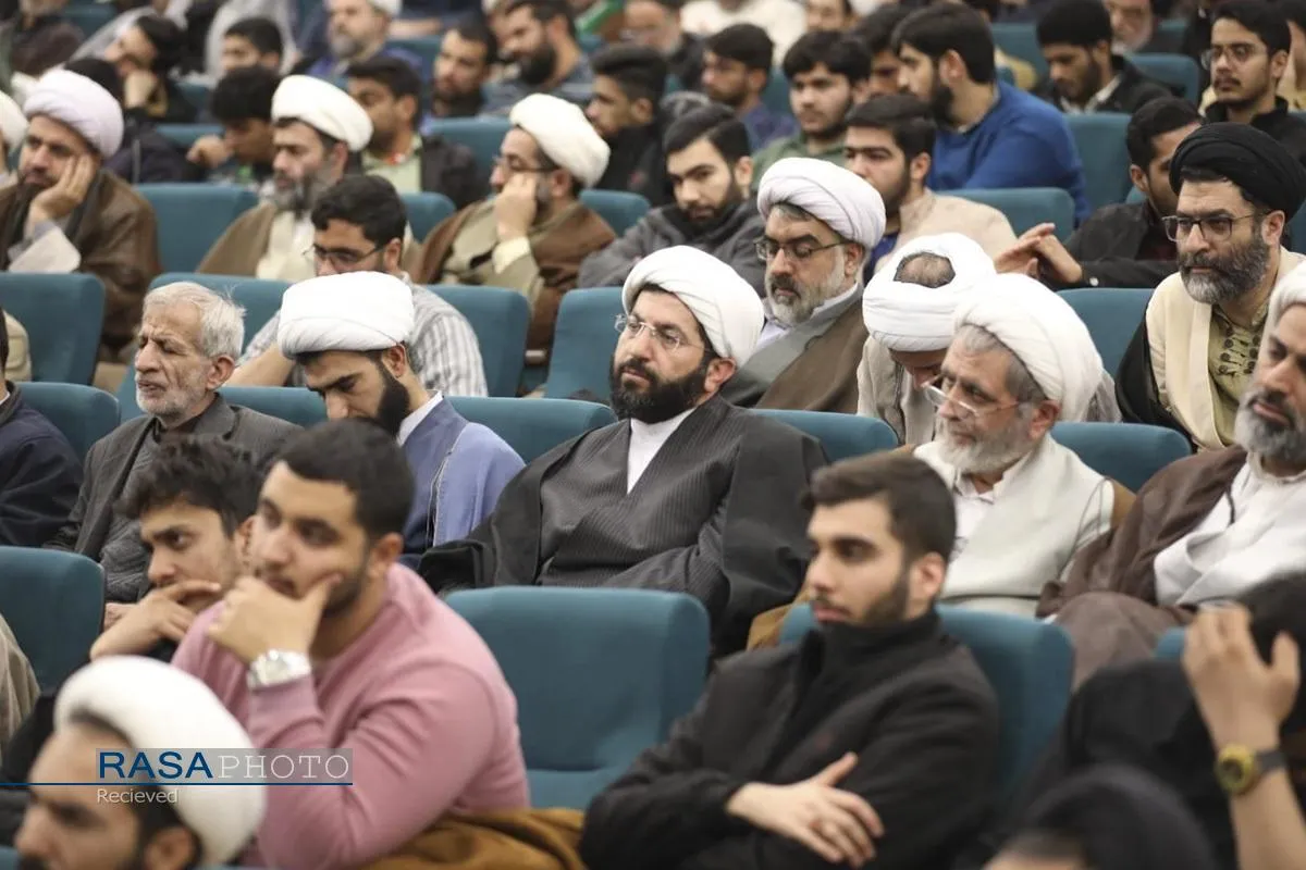 گردهمایی اساتید، طلاب و مبلغین حوزه علمیه منطقه کاشان