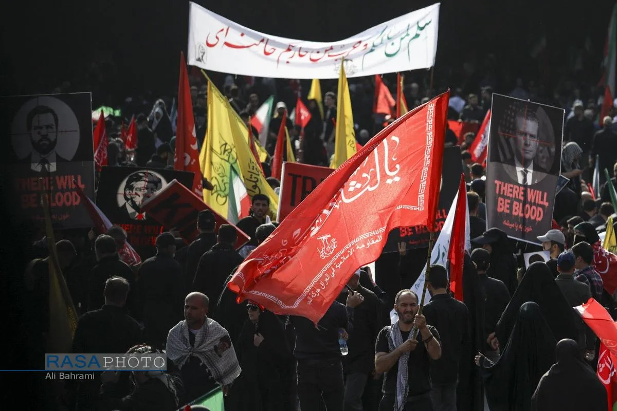 تشییع تاریخی رهبر شهید انقلاب در تهران