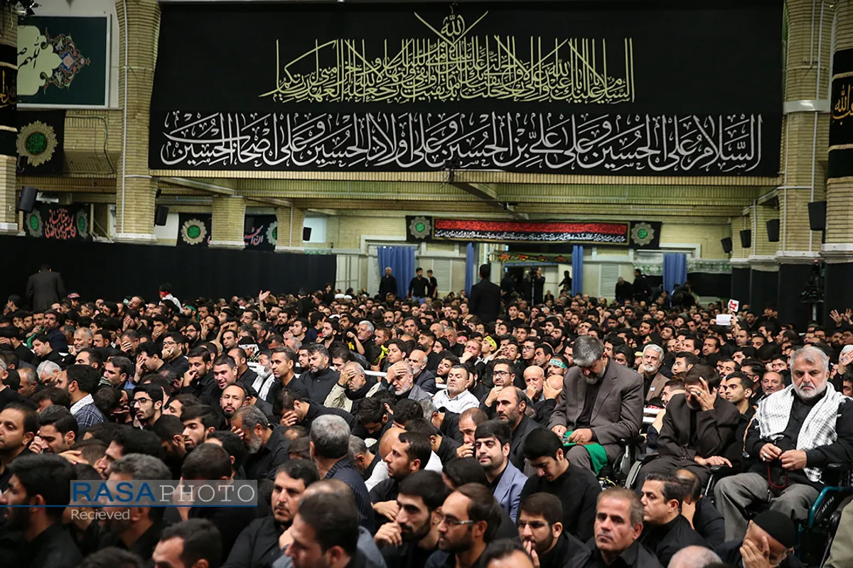 مراسم عزاداری حضرت اباعبدالله الحسین (علیه&zwnj;السلام) در شب تاسوعا با حضور رهبر انقلاب