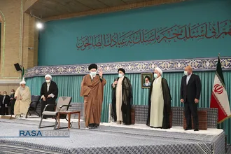 دیدار مسئولان نظام و سفرای کشور&zwnj;های اسلامی با مقام معظم رهبری