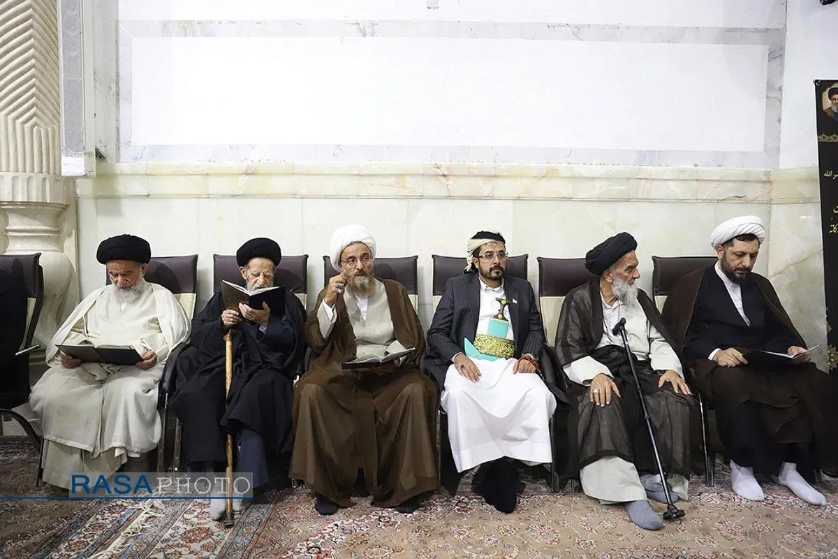 مراسم ترحیم مادر مکرمه سیدحسن نصرالله در حرم حضرت معصومه (سلام&zwnj;الله&zwnj;علیها)
