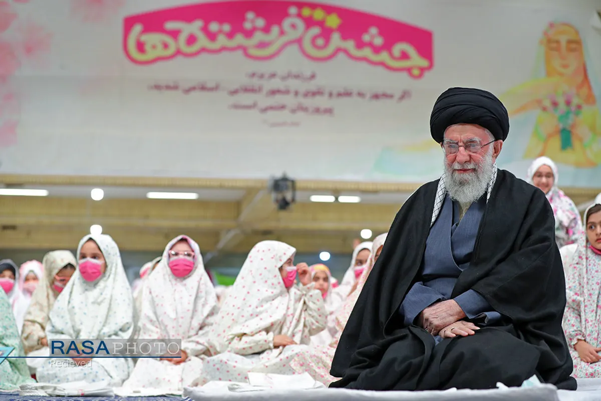 مراسم جشن تکلیف دختران دانش&zwnj;آموز با حضور مقام معظم رهبری