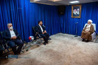 دیدار وزیر ارتباطات و فناوری اطلاعات با مراجع تقلید و علما قم&lrm;&lrm;