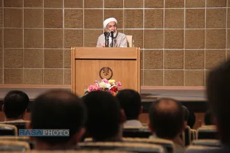 نشست تخصصی طرح تقویت مبانی اعتقادی در شهرکرد با حضور و سخنرانی حجت الاسلام والمسلمین طائب