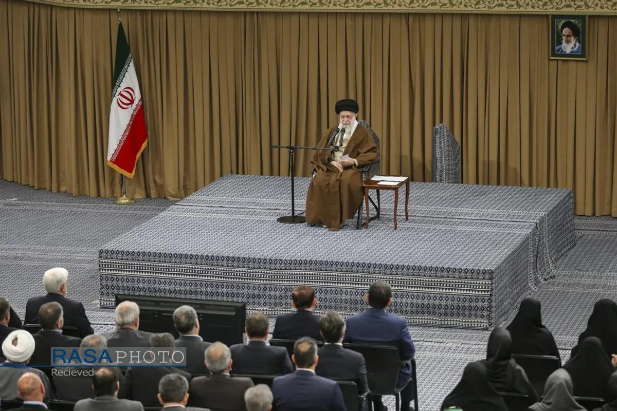 دیدار تولیدکنندگان و فعالان اقتصادی بخش خصوصی با رهبر انقلاب