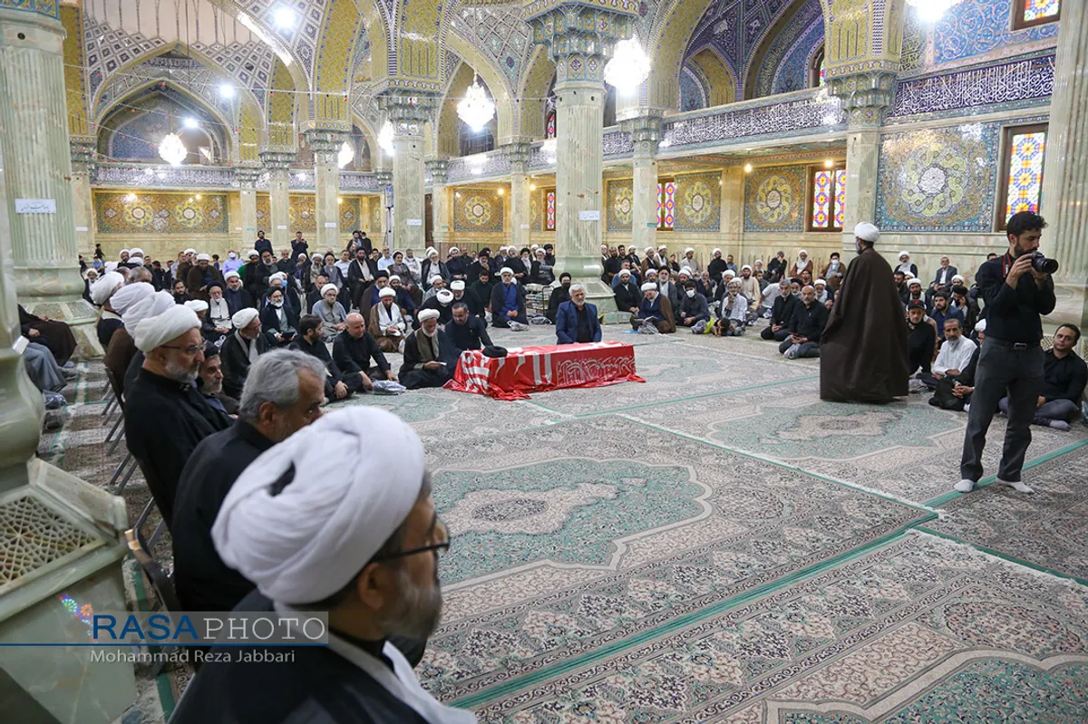 مراسم تشییع آیت الله دریاباری&lrm;&lrm;