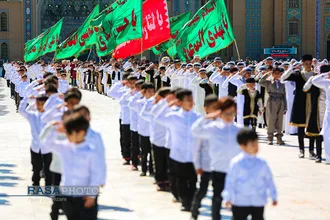 اجرای ۱۰ هزار نفری سرود "سلام فرمانده۲" در مسجد مقدس جمکران