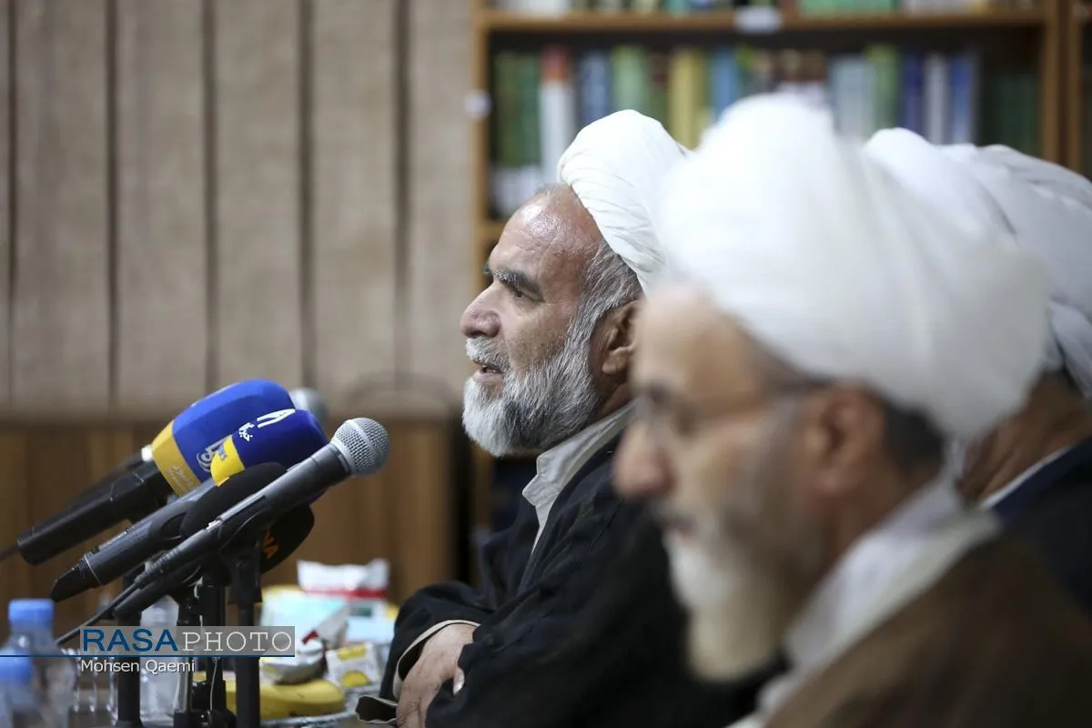 آئین رونمایی از کتاب "فقه خبر"