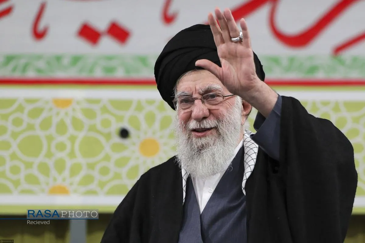 رهبر بزرگ آزادی خواهان جهان حضرت آیت&zwnj;الله&zwnj;العظمی خامنه ای به ملکوت اعلی پیوست