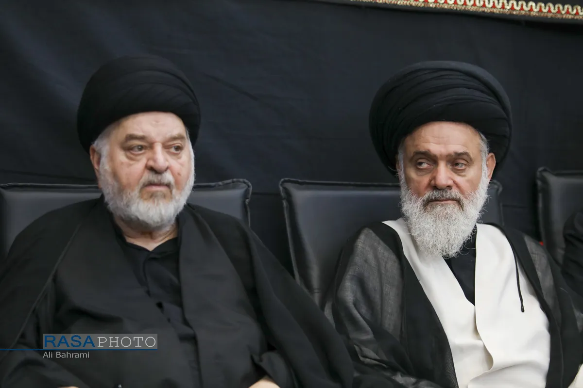 گرامیداشت رهبر شهید انقلاب در بیت حضرت آیت الله نوری همدانی