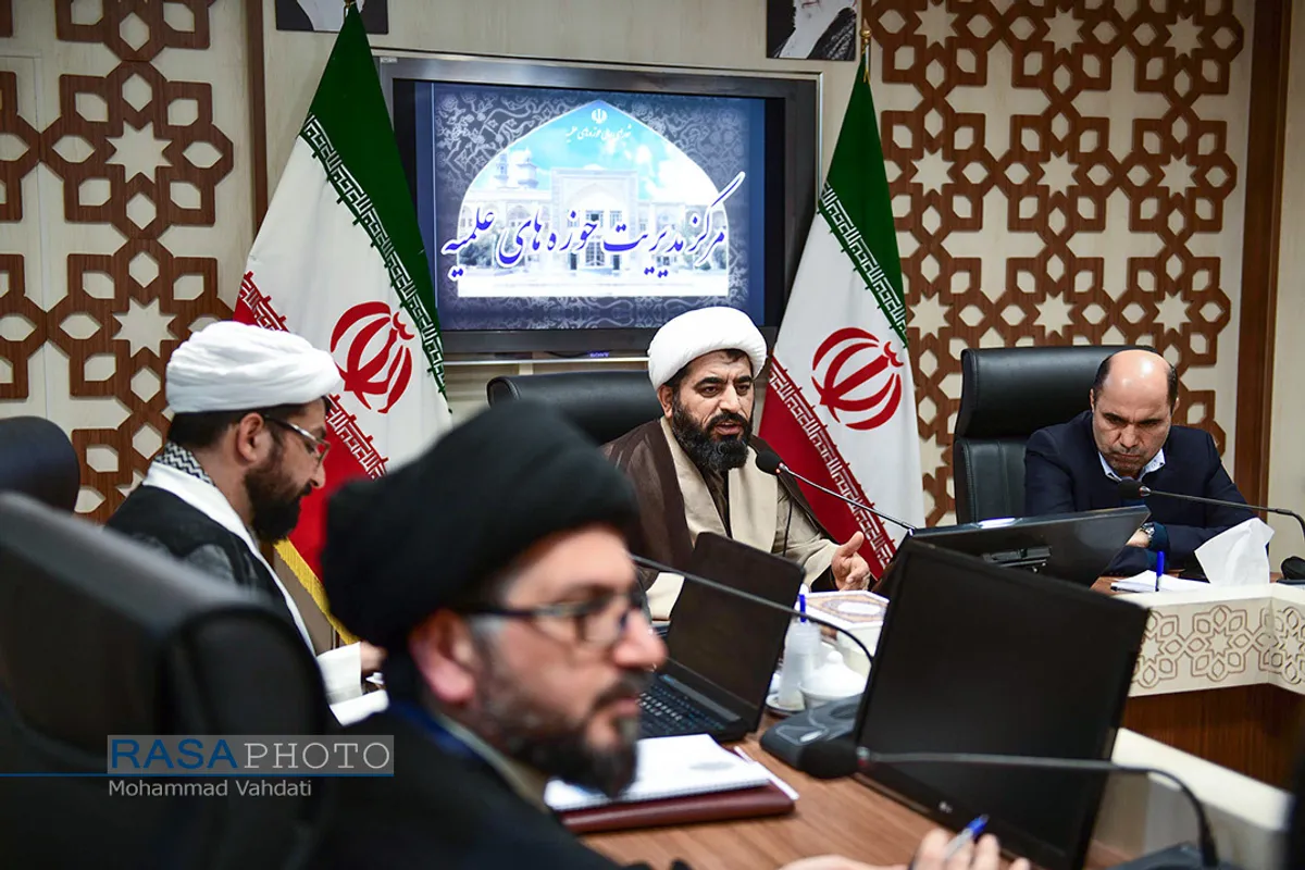 اولین نشست تخصصی، مدیران کل سازمان سینمایی کشور و مدیران و کارشناسان هنر و سینمای حوزه علمیه