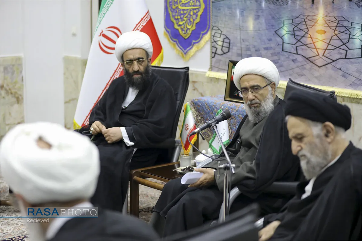 آغاز به کار کمیسیون مشترک همکاری&zwnj;های حوزه علمیه قم و مشهد
