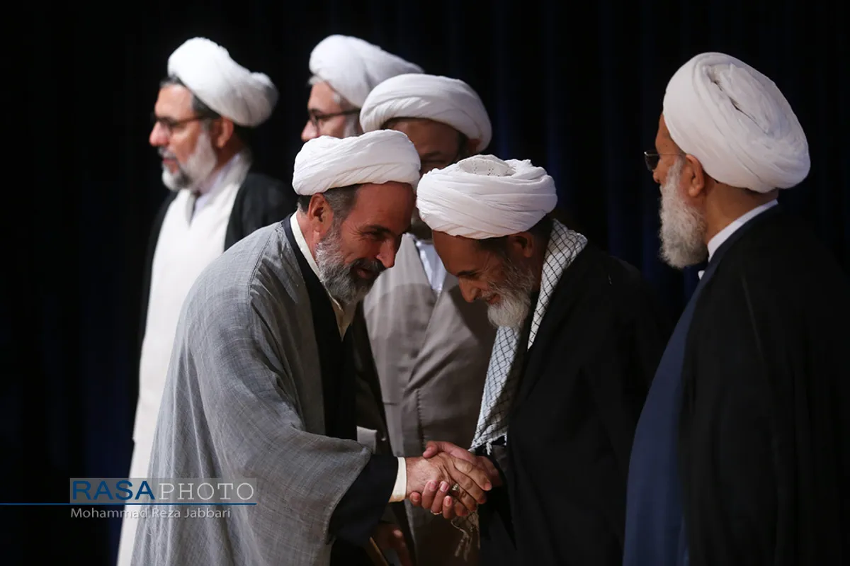 همایش نقش مبلغان در دفاع مقدس&lrm;&lrm;