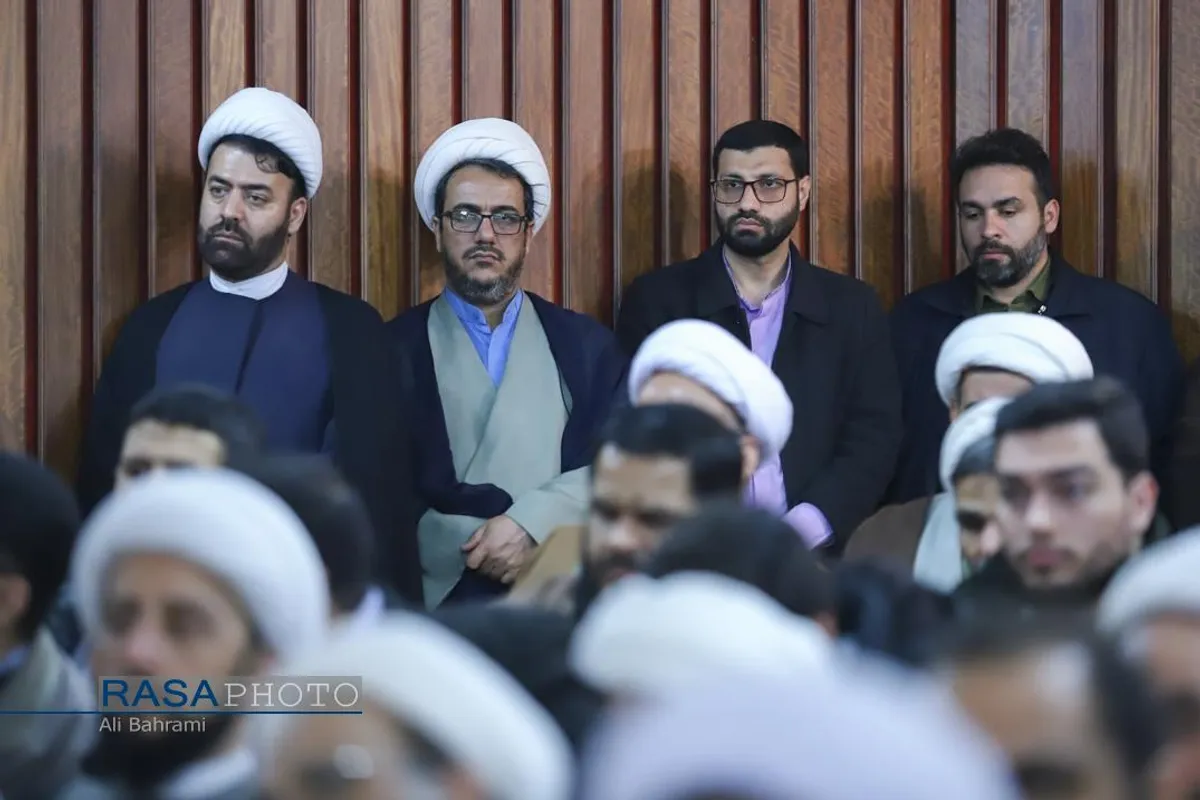 نشست صمیمی آیت الله اعرافی مدیر حوزه علمیه با اساتید و طلاب